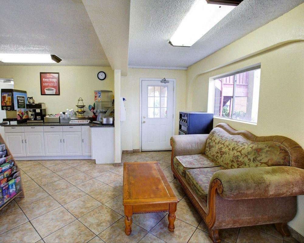 Econo Lodge San Marcos University Area מראה חיצוני תמונה