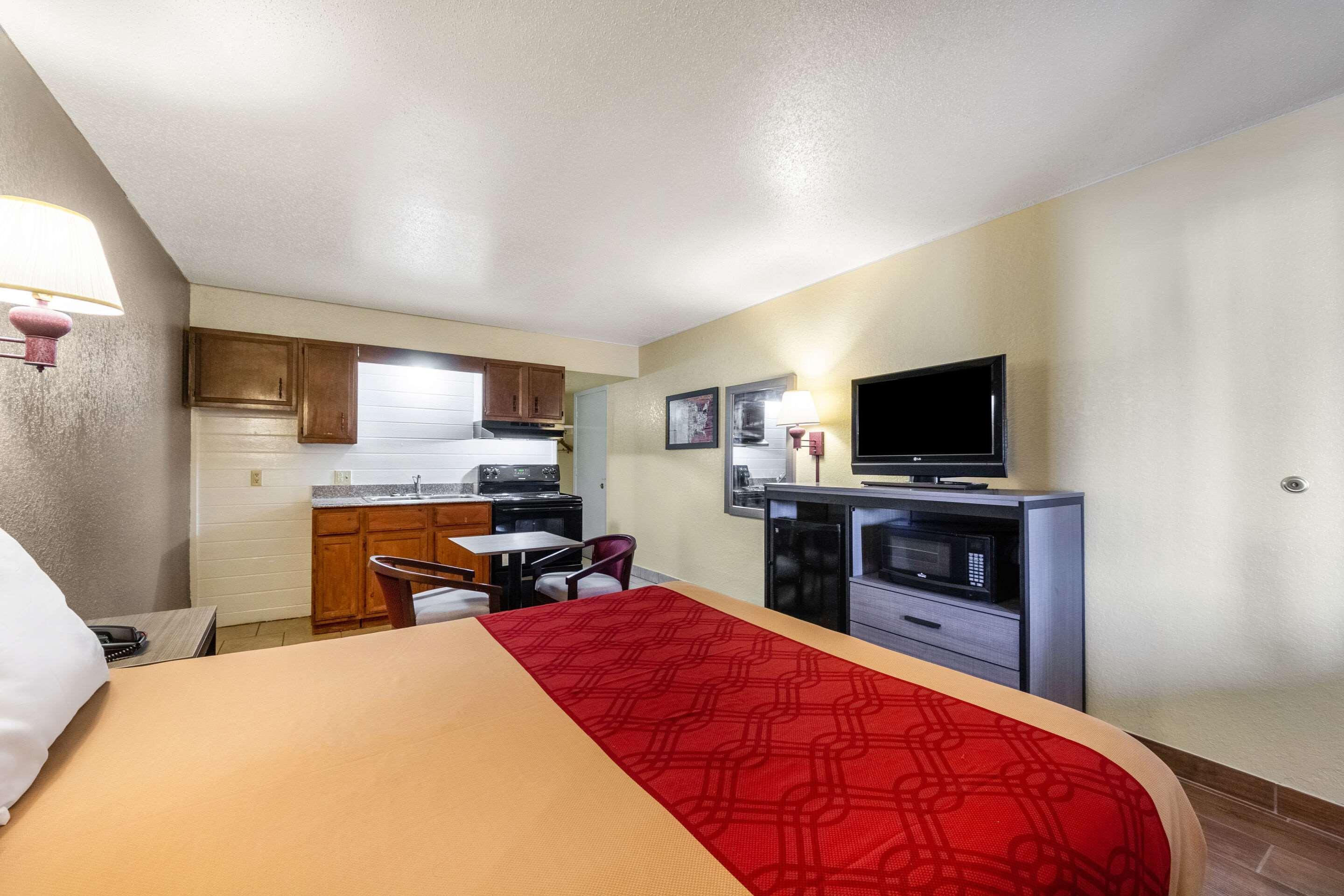 Econo Lodge San Marcos University Area מראה חיצוני תמונה