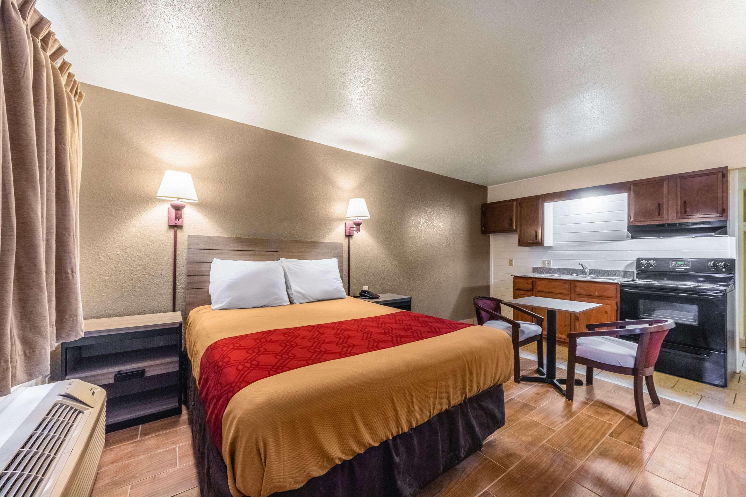 Econo Lodge San Marcos University Area מראה חיצוני תמונה
